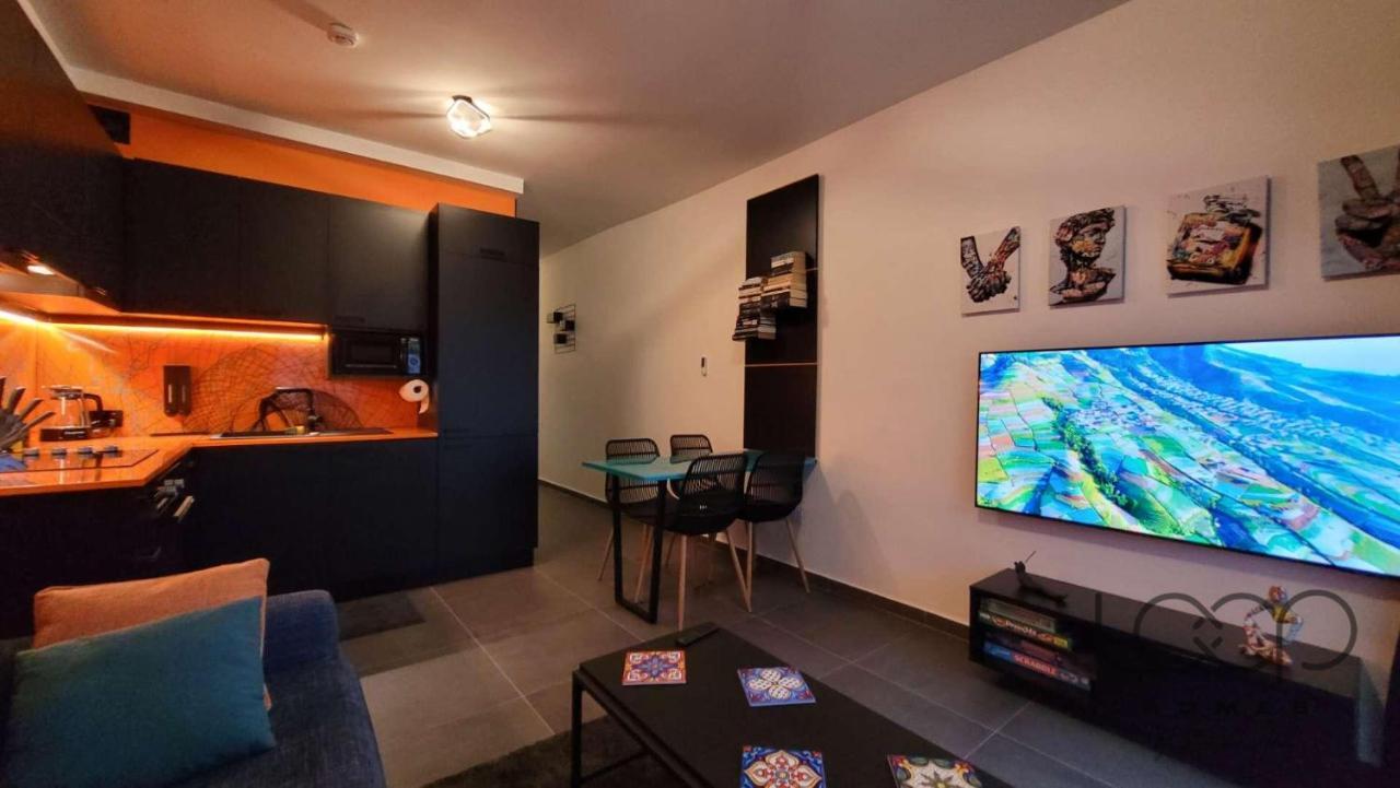 Modern - 50 M From Sea - Free Wi-Fi - Super Cool - Terrace - Fully Air-Conditioned St. Paul's Bay Dış mekan fotoğraf